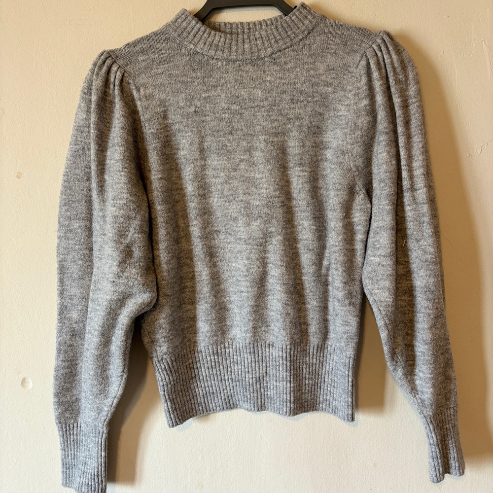 H&M Light Gray Women's Crew Neck Sweater